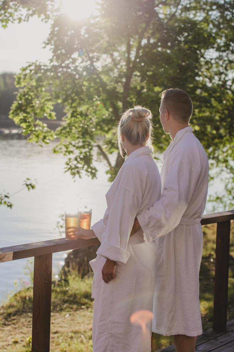 Hotel Kumpeli Spa เฮโนลา ภายนอก รูปภาพ